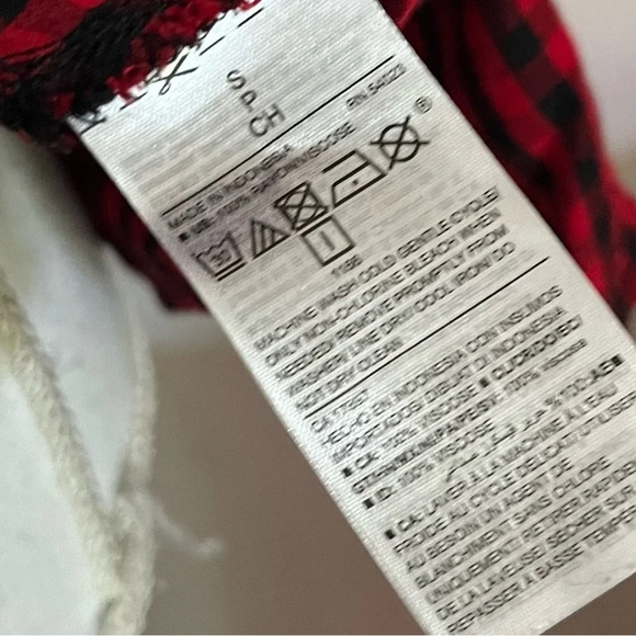 Old Navy • Red Gingham Plaid Wrap Blouse Top - Picture 4 of 7